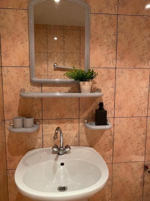 Kuru Guest House מראה חיצוני תמונה