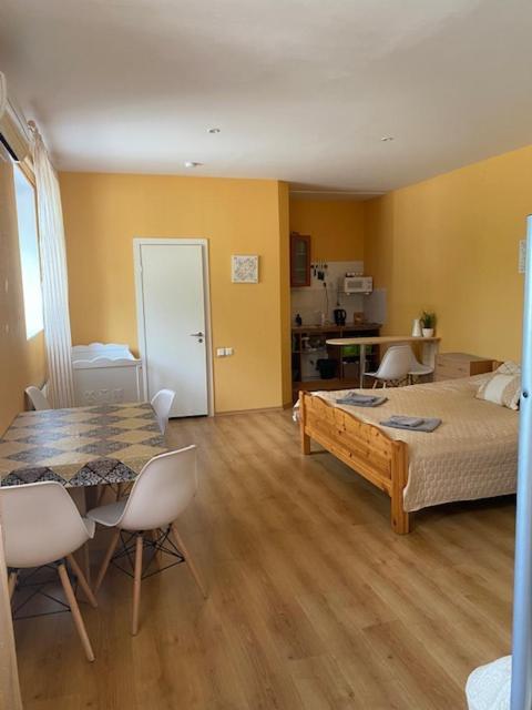Kuru Guest House מראה חיצוני תמונה